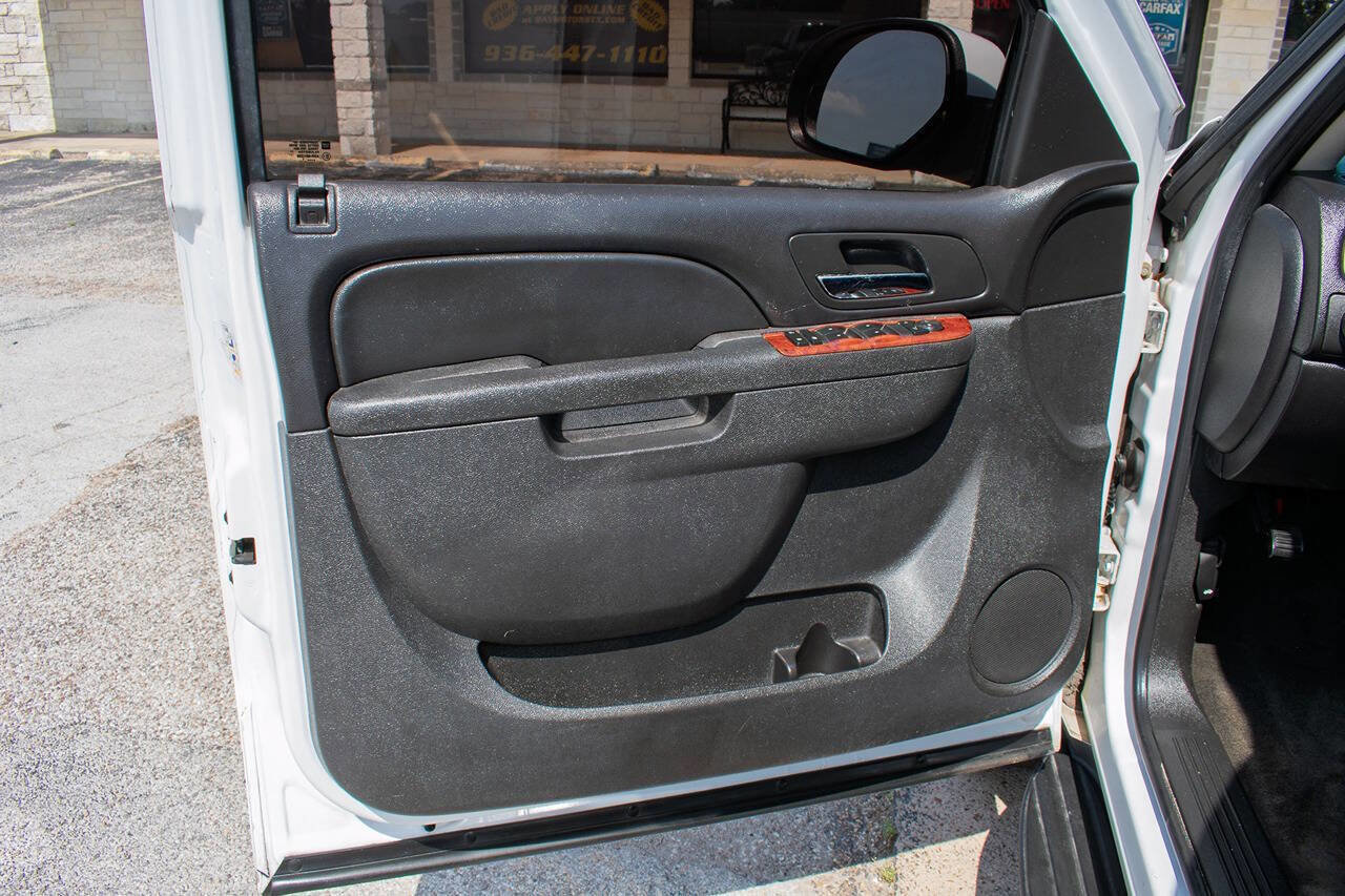 Used 2011 Chevrolet Tahoe LS RWD image 11