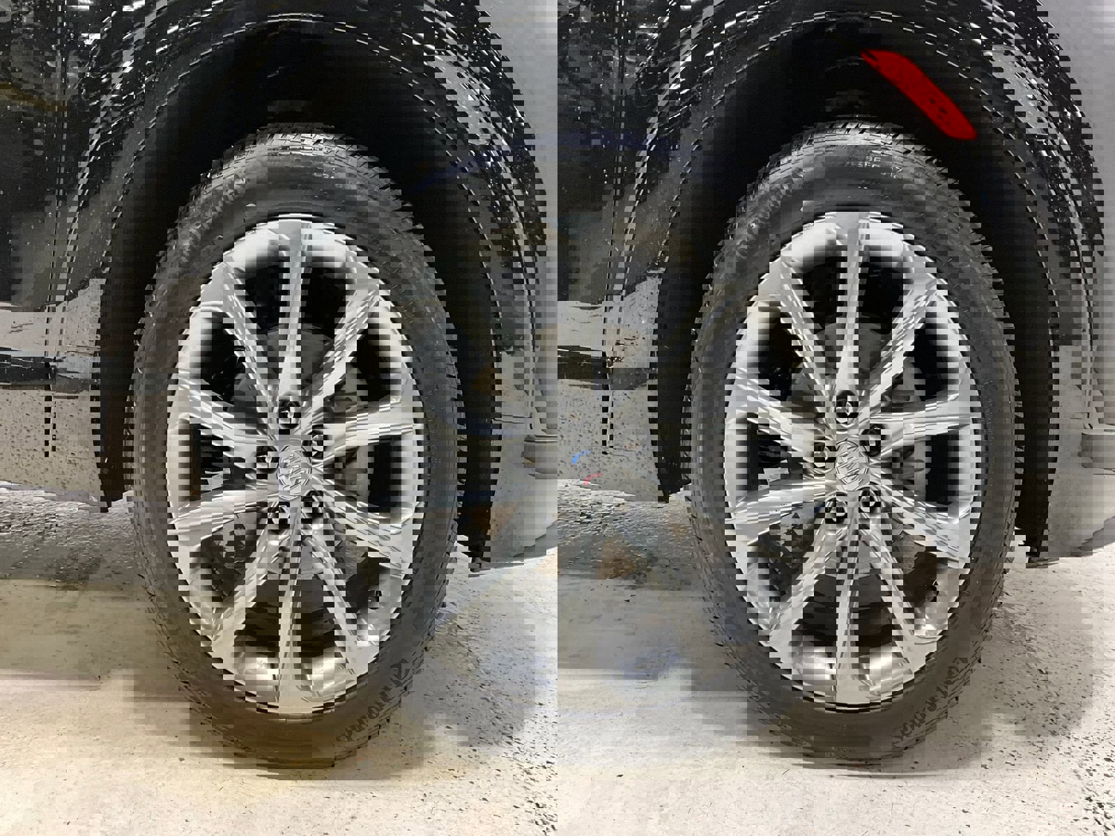 Used 2025 Buick Encore GX Avenir w/ Avenir Technology Package image 9