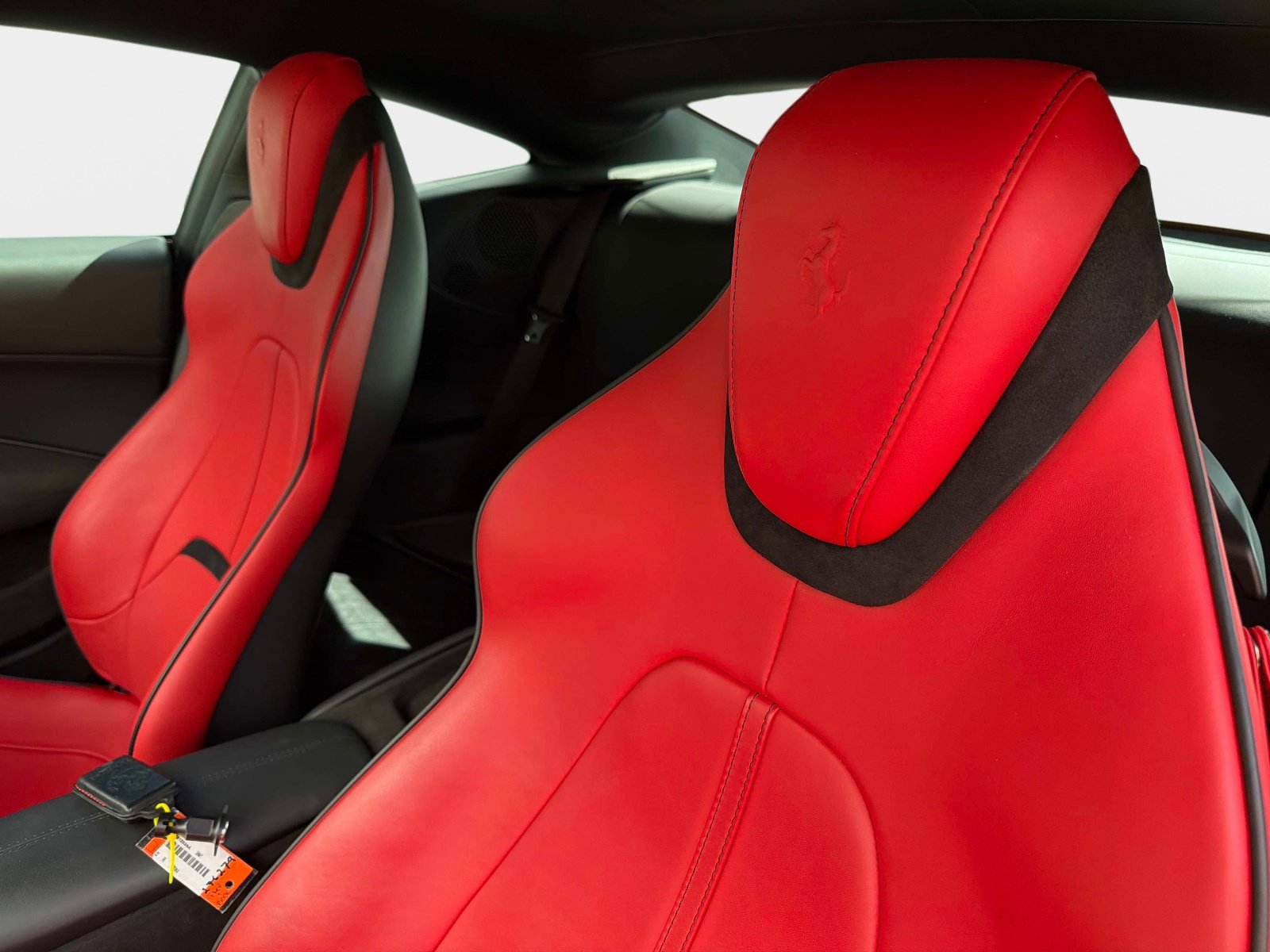 Used 2022 Ferrari Roma image 31