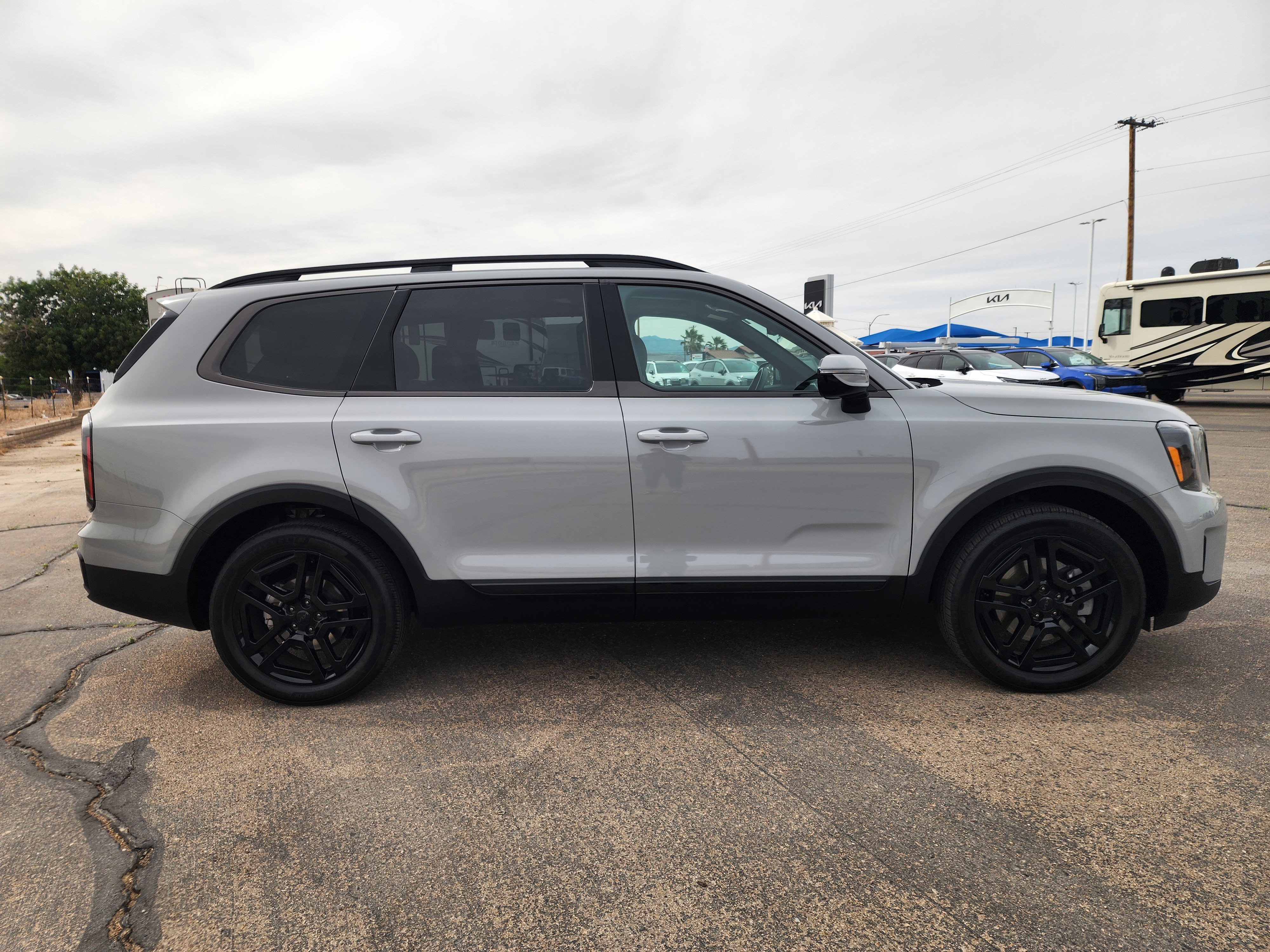 Used 2025 Kia Telluride SX Prestige X-Line AWD/4WD image 4