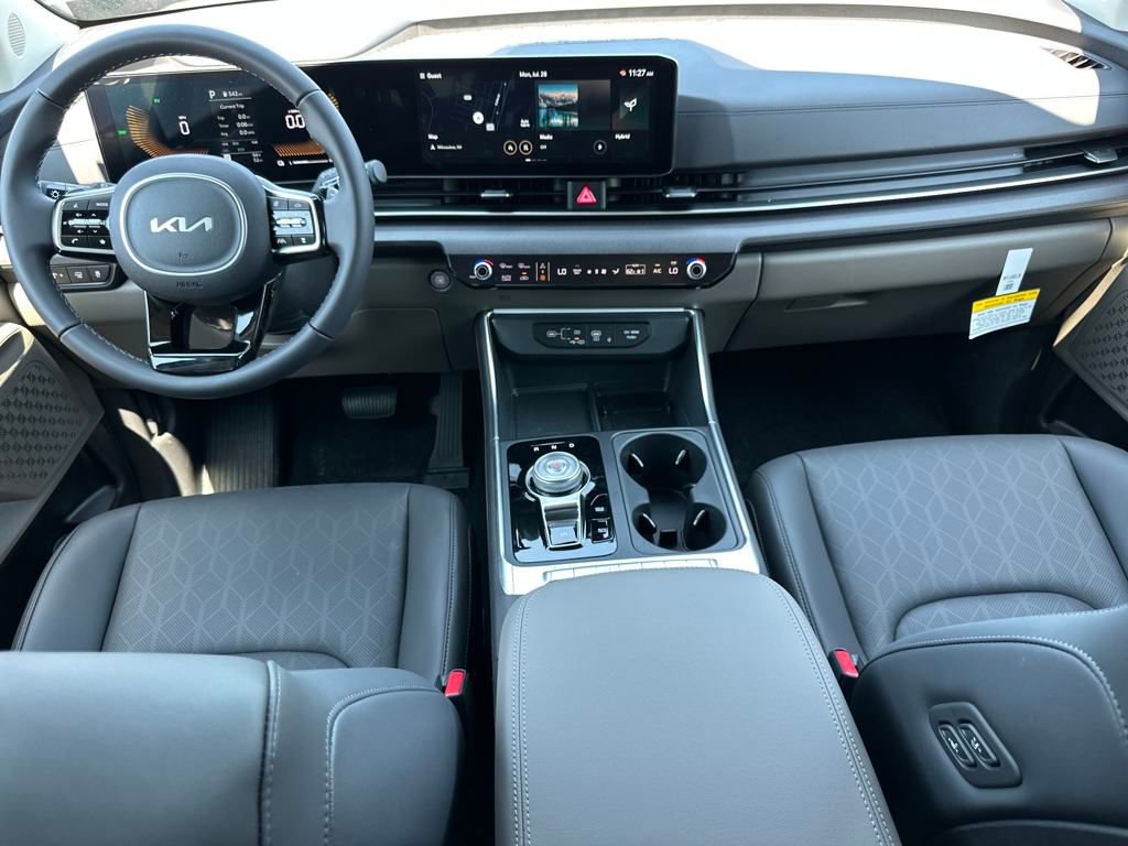 New 2026 Kia Carnival EX image 21