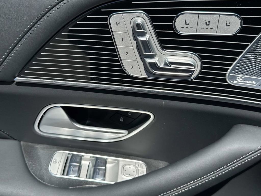 New 2025 Mercedes-Benz GLE 53 AMG 4MATIC Coupe image 18
