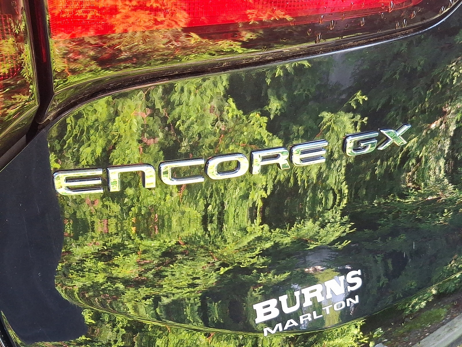 Certified 2024 Buick Encore GX Preferred FWD image 8
