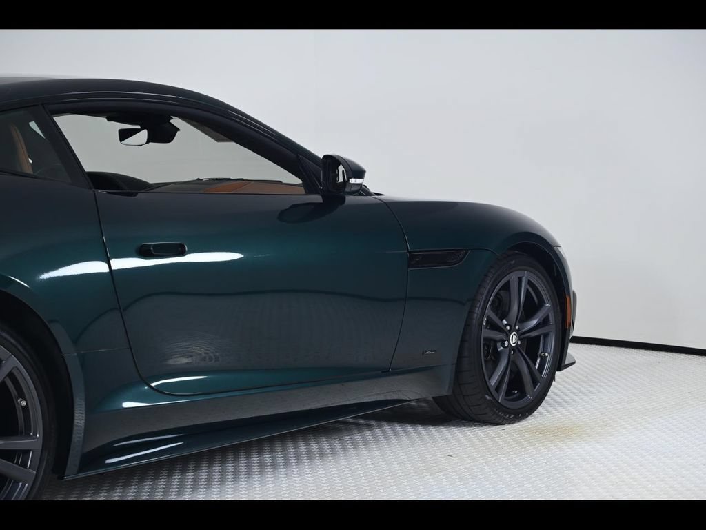 Used 2024 Jaguar F-TYPE R AWD/4WD image 27