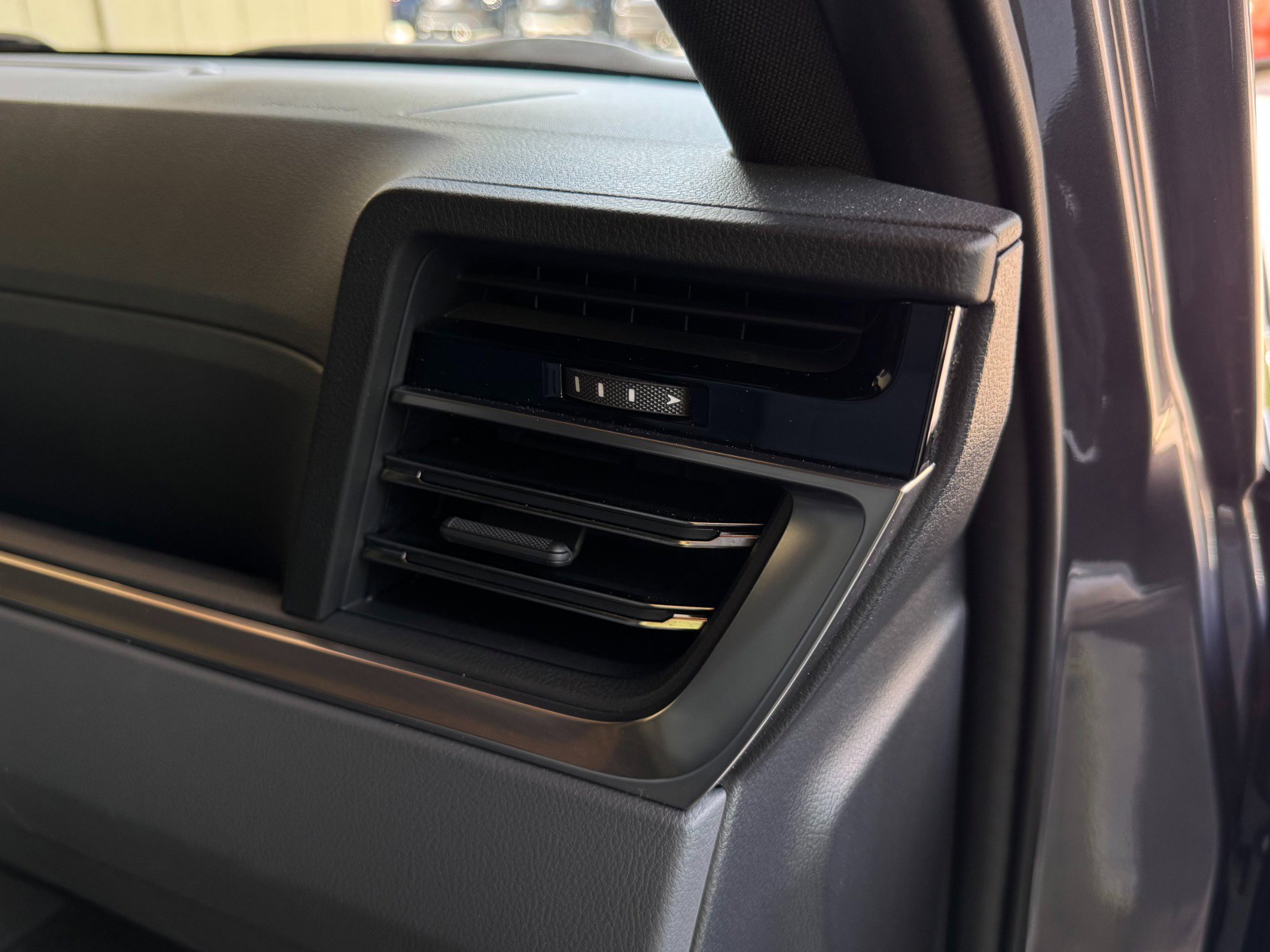 Used 2024 Lexus GX 550 AWD/4WD image 23