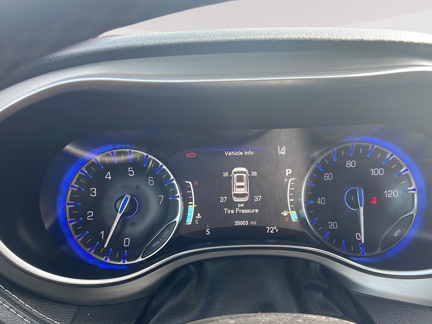 Used 2023 Chrysler Pacifica Limited w/ Uconnect Theater Family Group AWD/4WD image 32