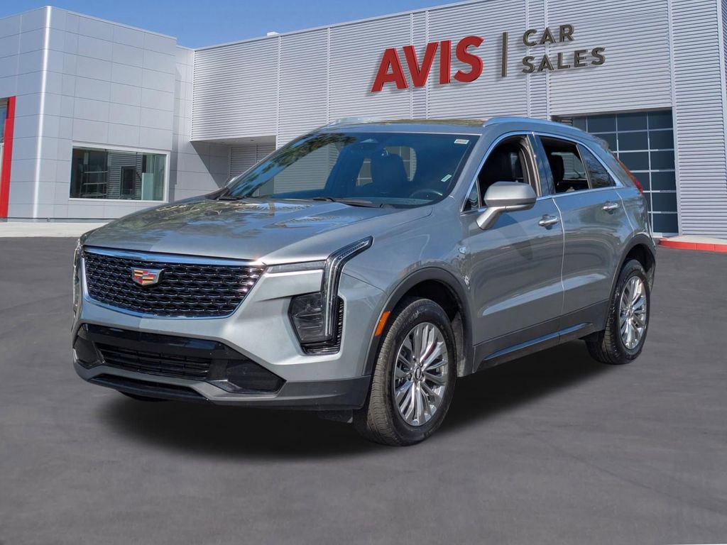 Used 2024 Cadillac XT4 Premium Luxury image 1