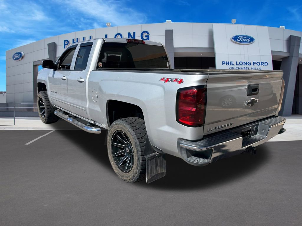 Used 2017 Chevrolet Silverado 1500 LT w/ All Star Edition AWD/4WD image 3