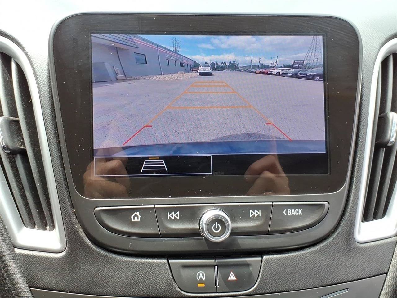 Used 2023 Chevrolet Malibu LT FWD image 12