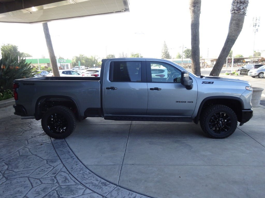 New 2026 Chevrolet Silverado 3500 LT w/ Trail Boss Package AWD/4WD image 9