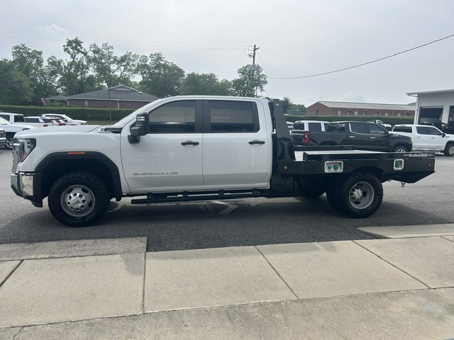 Used 2025 GMC Sierra 3500 Pro w/ Convenience Package AWD/4WD image 2
