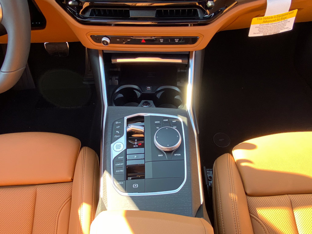 New 2026 BMW 330i xDrive Sedan w/ M Sport Package AWD/4WD image 30