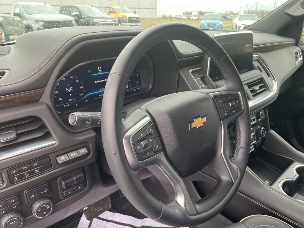 Used 2024 Chevrolet Tahoe Premier AWD/4WD image 11