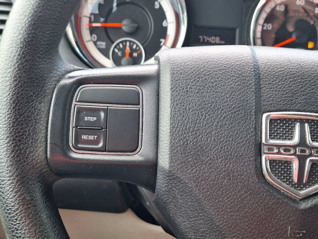 Used 2019 Dodge Grand Caravan SE FWD image 16