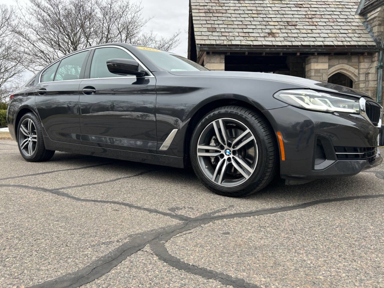 Used 2022 BMW 530i xDrive w/ Convenience Package image 1