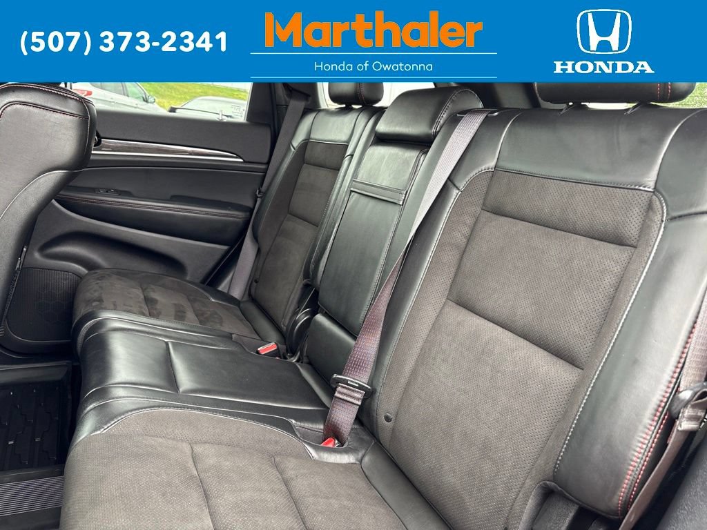 Used 2020 Jeep Grand Cherokee Trailhawk w/ Premium Lighting Group AWD/4WD image 13