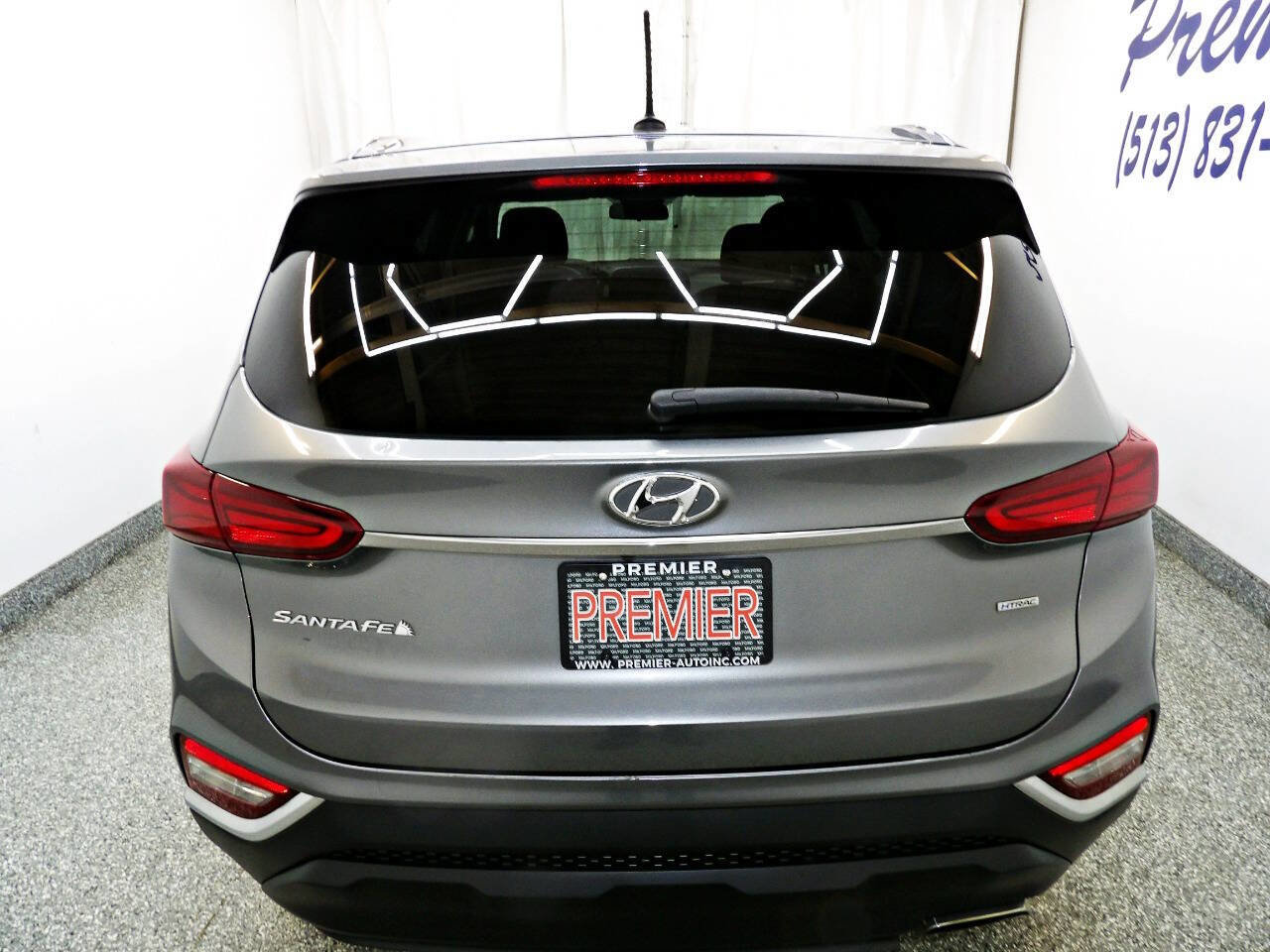 Used 2019 Hyundai Santa Fe SE image 5