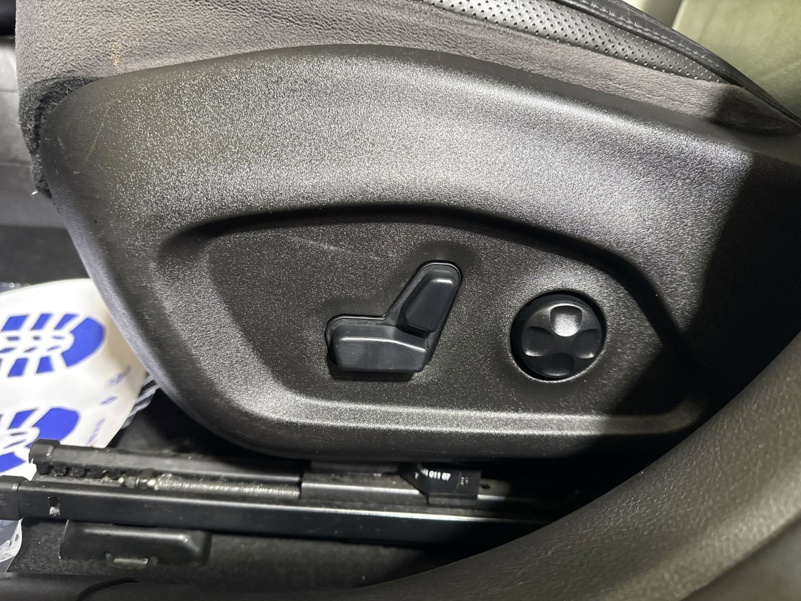 Used 2016 Jeep Renegade Limited image 14