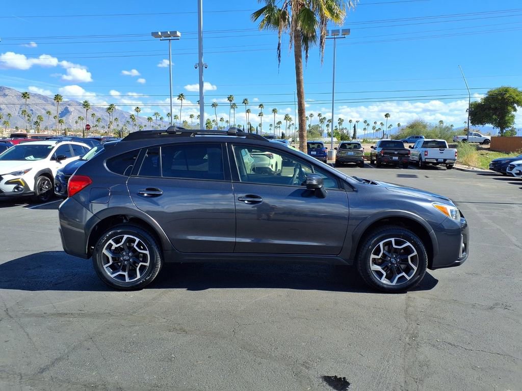 Used 2017 Subaru Crosstrek 2.0i Limited image 10