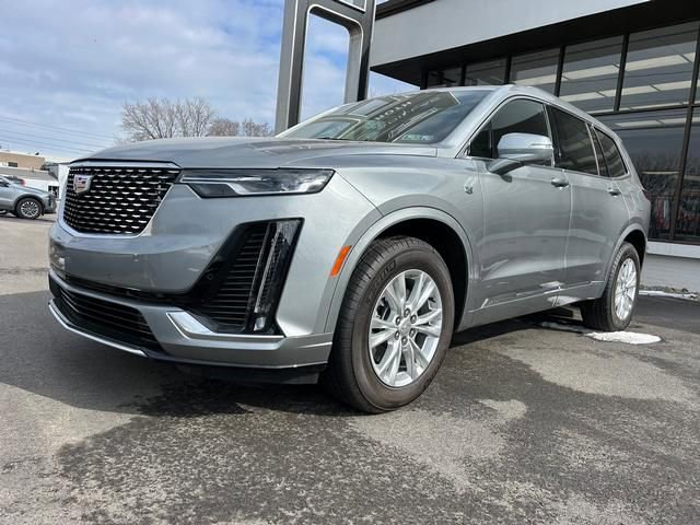 New 2025 Cadillac XT6 Luxury w/ LPO, Floor Liner Package image 7