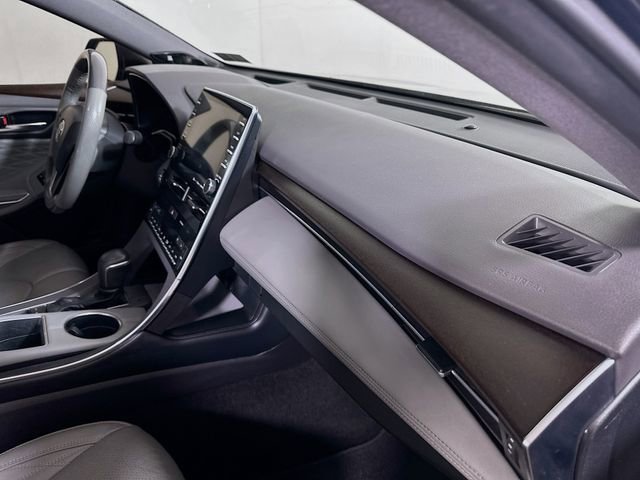 Used 2019 Toyota Avalon Limited image 31