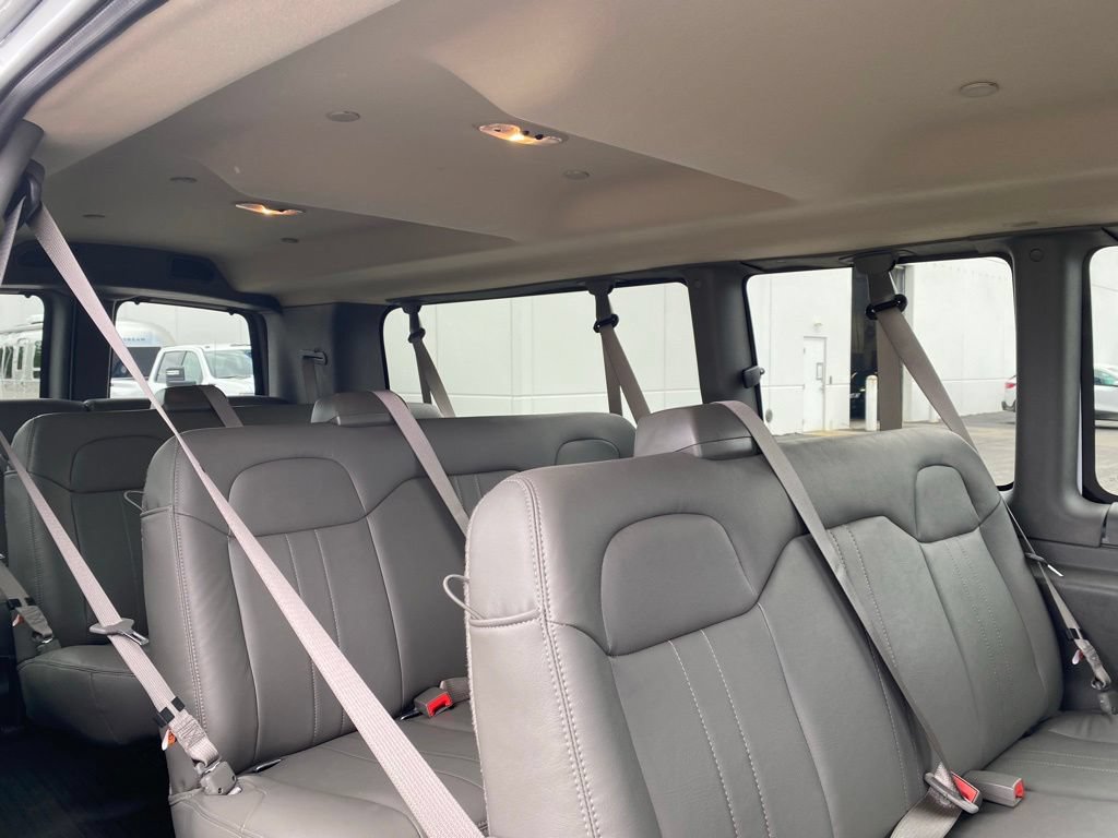 New 2025 Chevrolet Express 3500 LS w/ Chrome Appearance Package RWD image 20