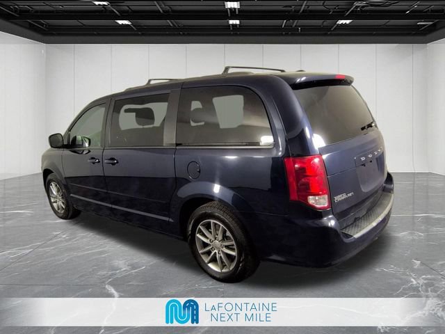 Used 2014 Dodge Grand Caravan R/T image 3