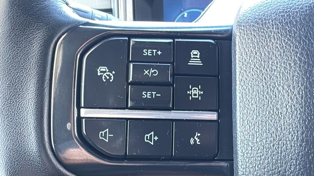 Certified 2024 Ford F250 Platinum w/ FX4 Off-Road Package image 14