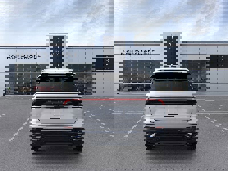 New 2026 Lincoln Nautilus Premier image 5