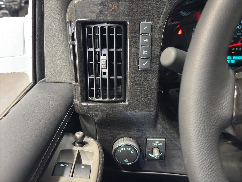 New 2025 Chevrolet Express 2500 image 40