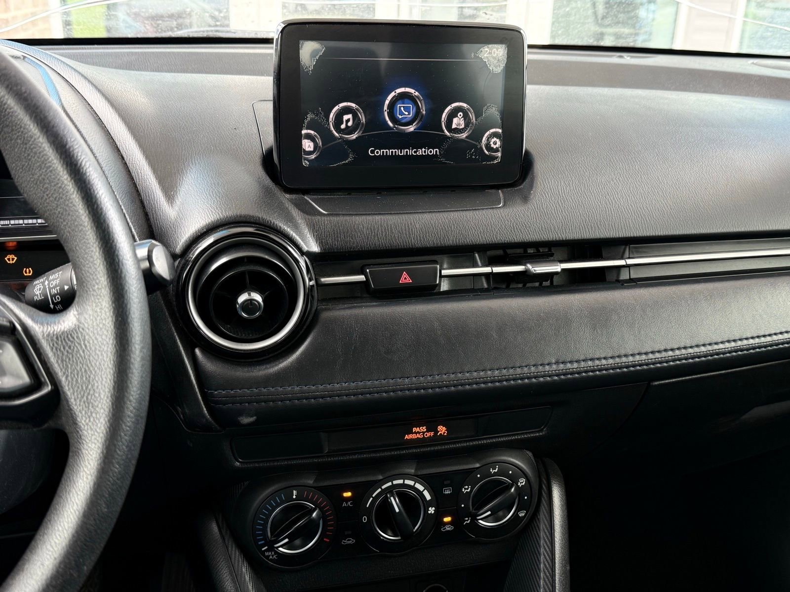 Used 2019 Toyota Yaris LE FWD image 31