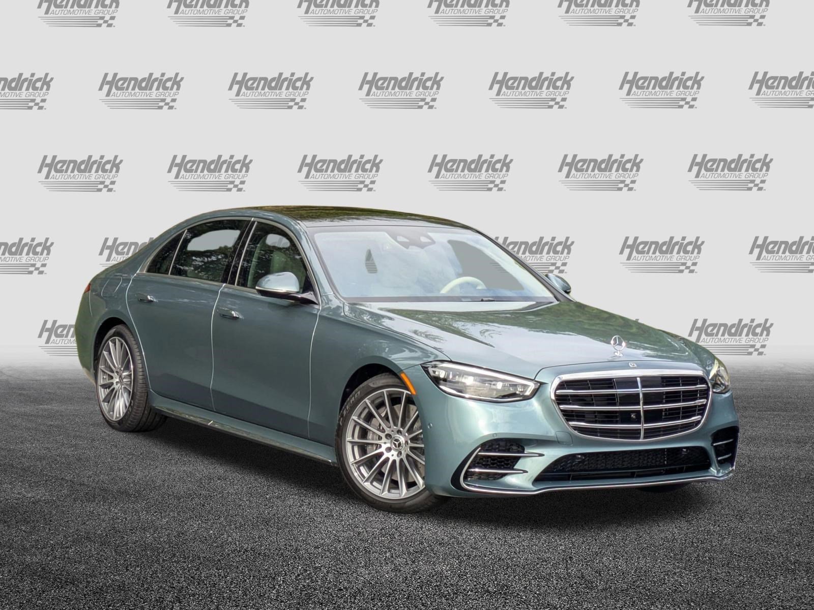 New 2026 Mercedes-Benz S 580 4MATIC Sedan image 2