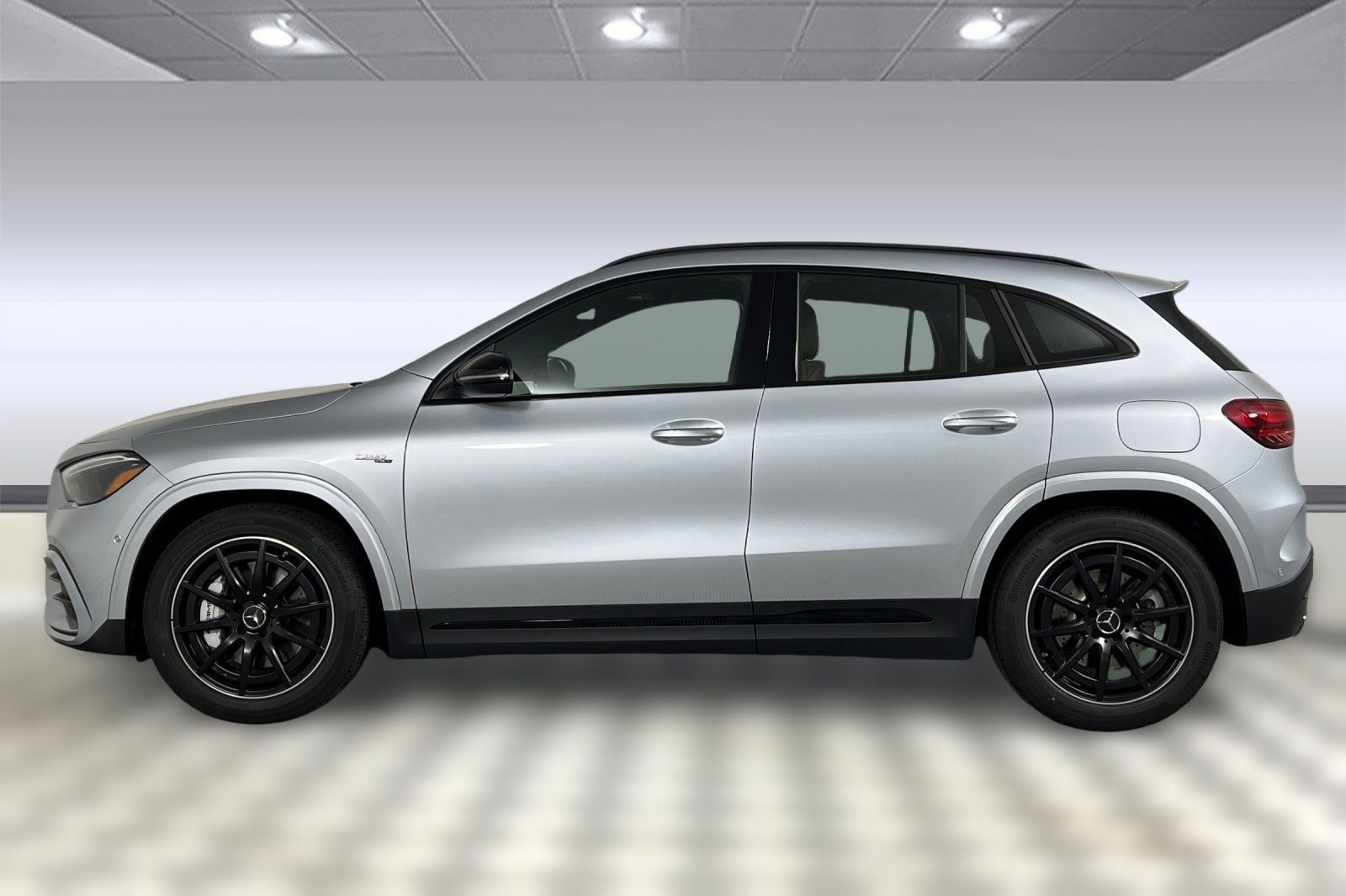 New 2026 Mercedes-Benz GLA 35 AMG 4MATIC image 2