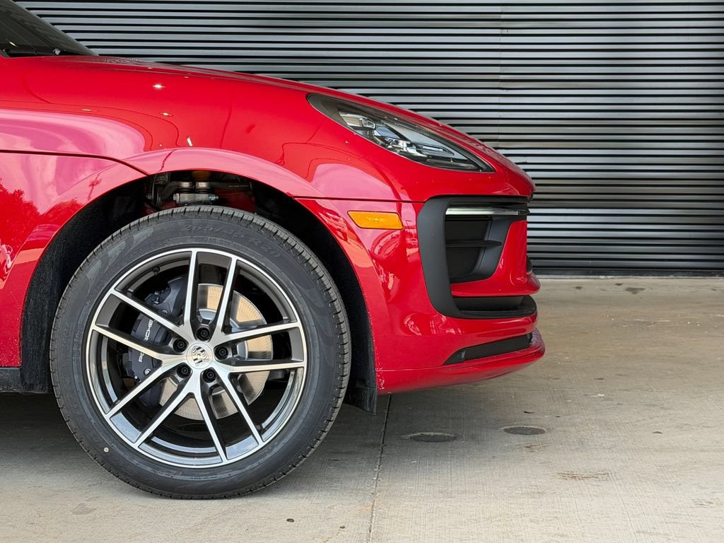 New 2026 Porsche Macan AWD/4WD image 11