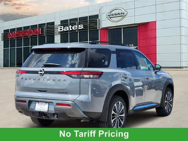 New 2026 Nissan Pathfinder Platinum FWD image 4
