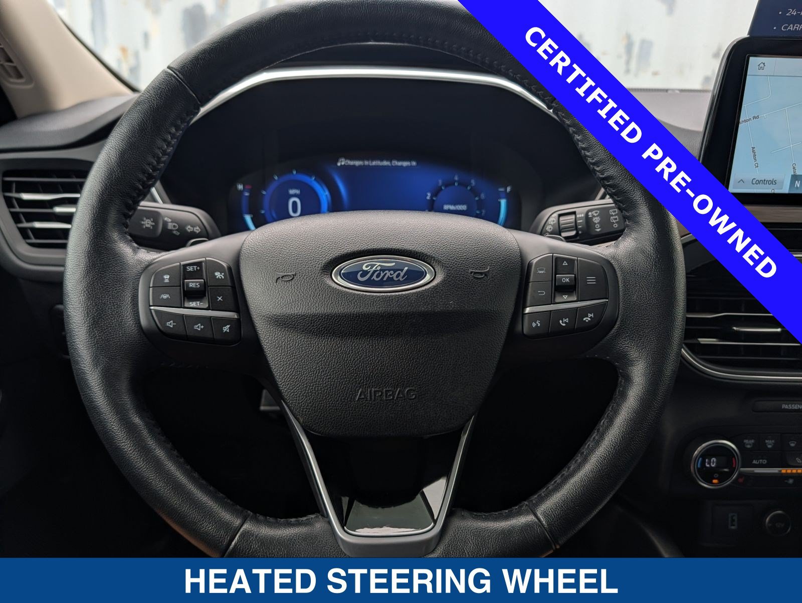Certified 2020 Ford Escape Titanium AWD/4WD image 29
