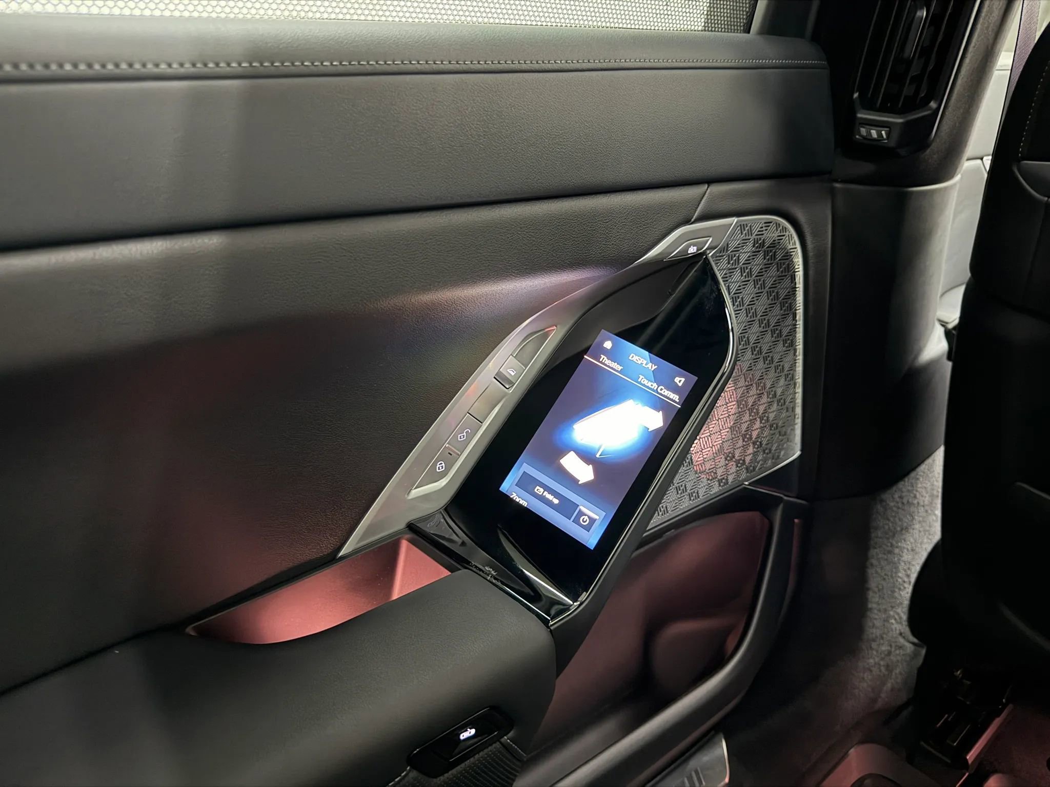 Used 2024 BMW 760i xDrive AWD/4WD image 42