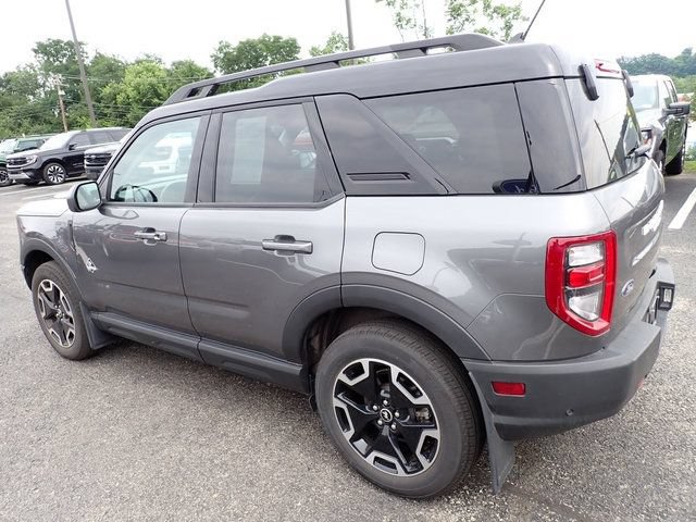 Used 2023 Ford Bronco Sport Outer Banks w/ Tech Package AWD/4WD image 4