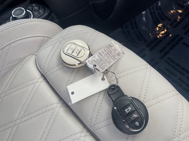 Used 2023 MINI Cooper S image 17