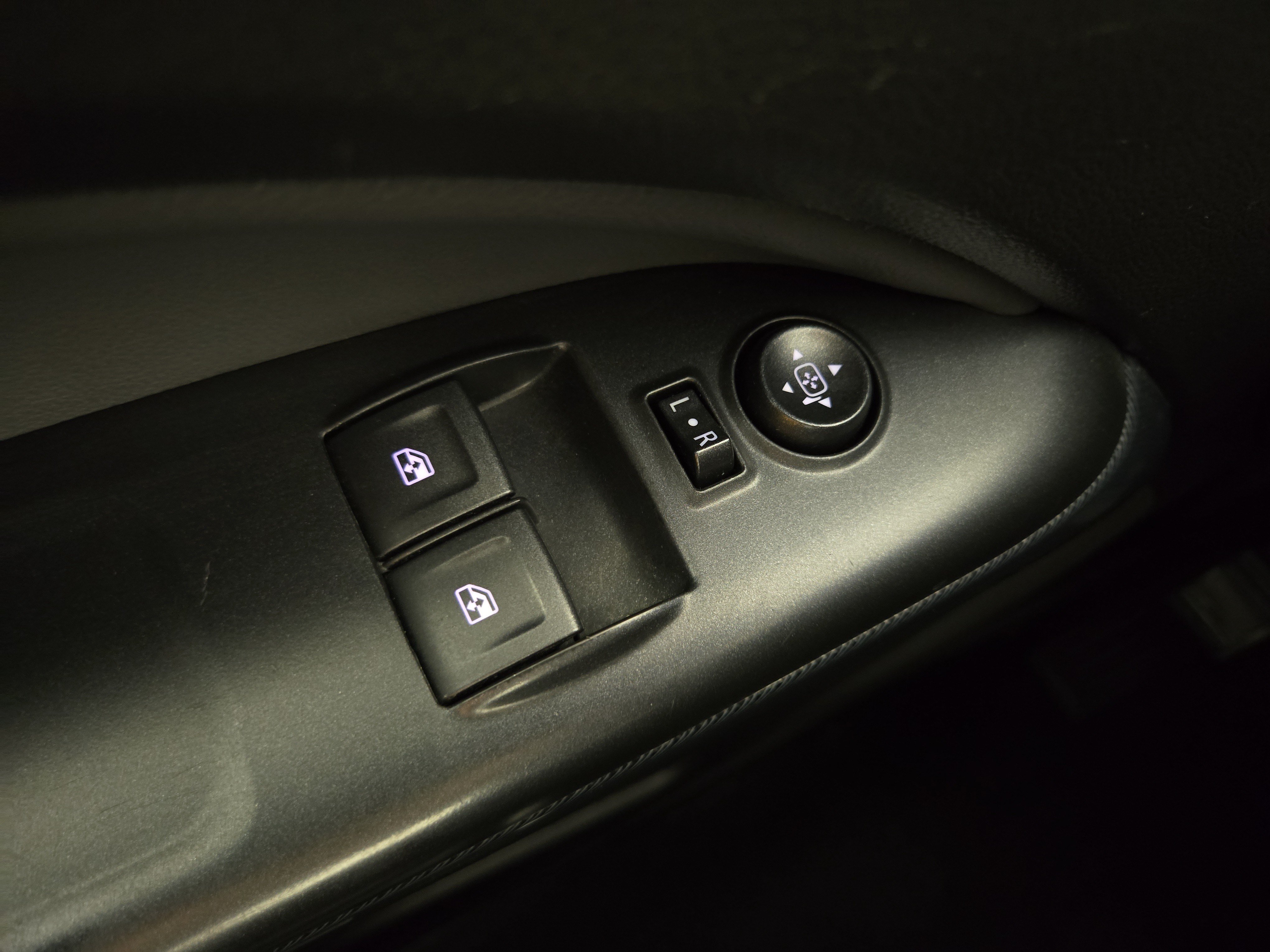 Used 2018 Chevrolet Colorado Z71 AWD/4WD image 24