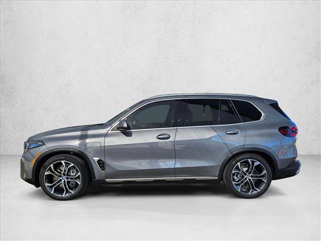 Used 2026 BMW X5 xDrive50e AWD/4WD image 8