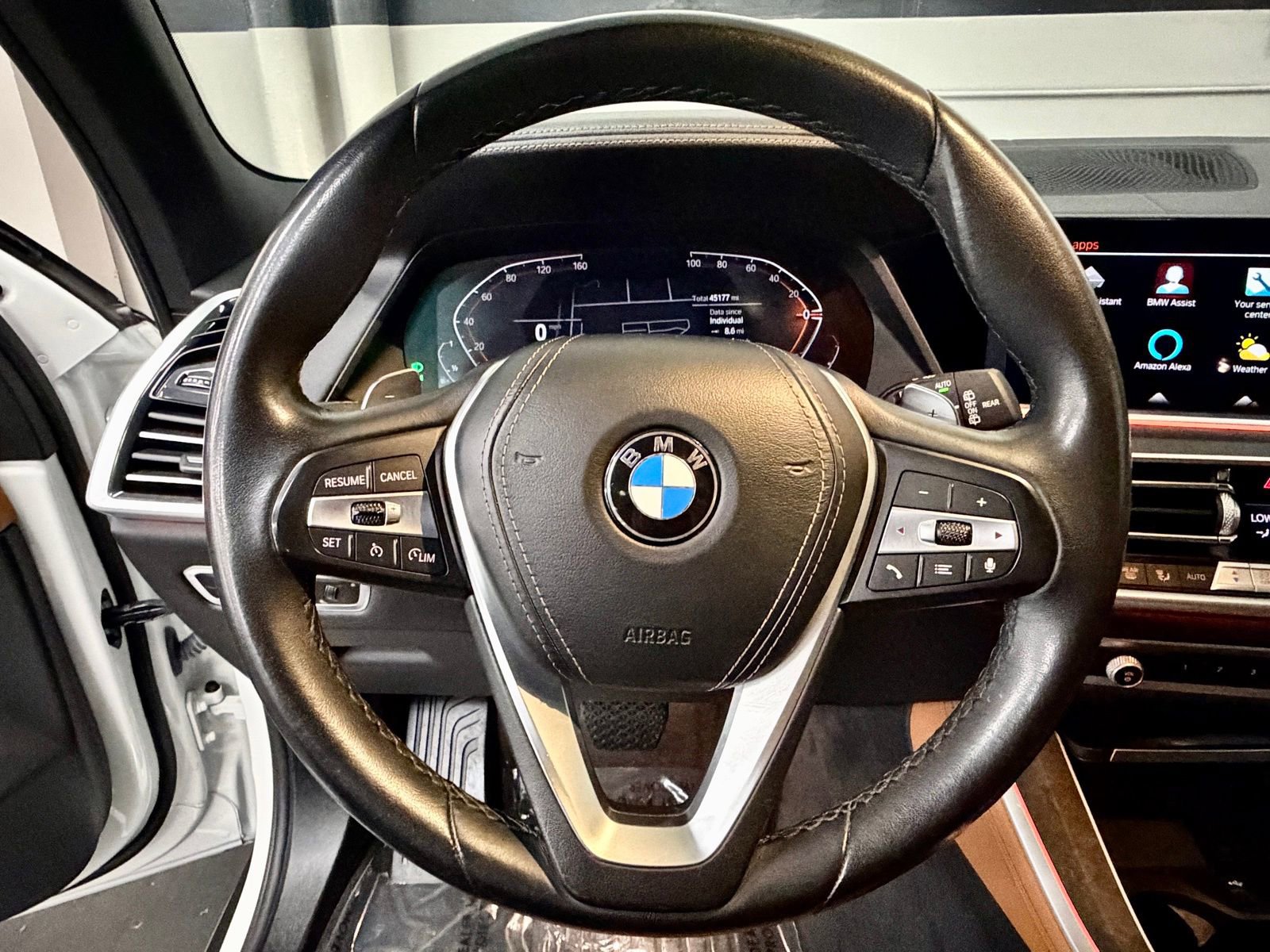 Used 2023 BMW X5 sDrive40i w/ Premium Package image 29