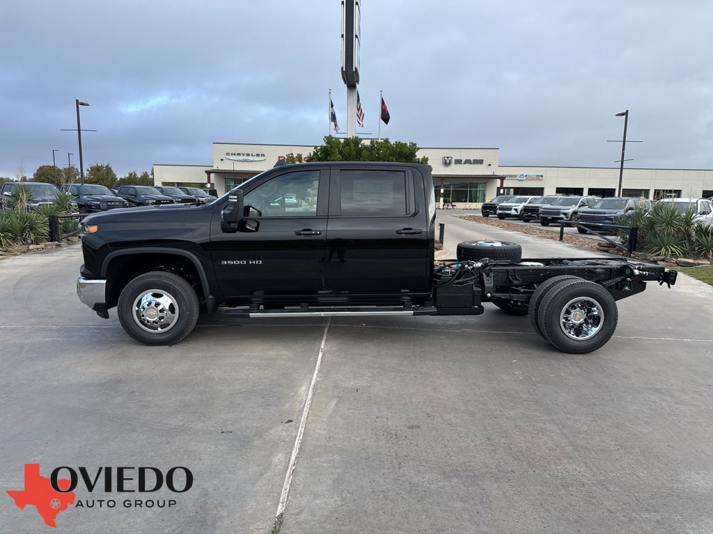 New 2026 Chevrolet Silverado 3500 LT w/ Convenience Package image 1