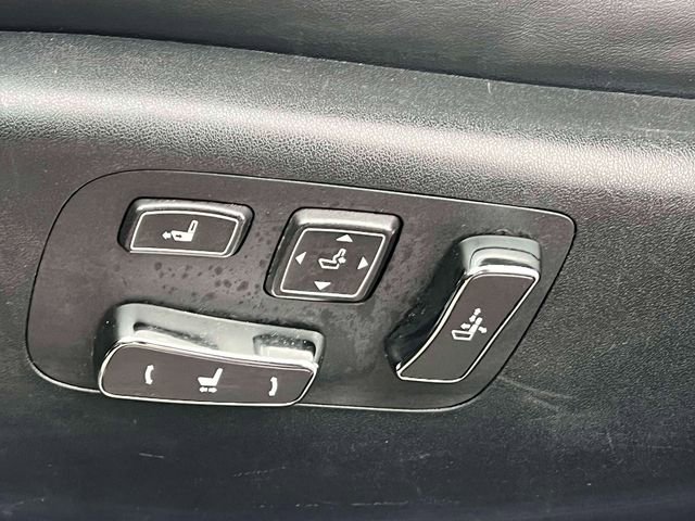 Used 2014 Lexus LS 460 AWD w/ Comfort Package image 22