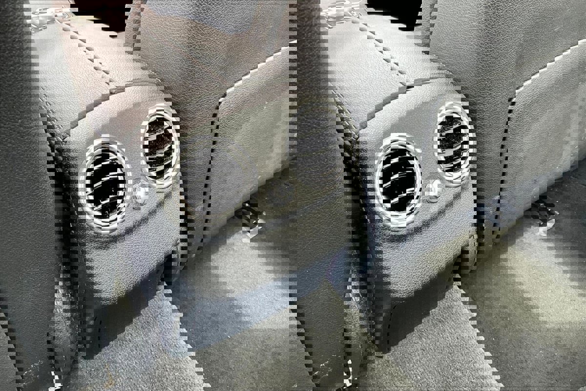 Used 2020 Mercedes-Benz C 300 Sedan w/ Premium Package image 31