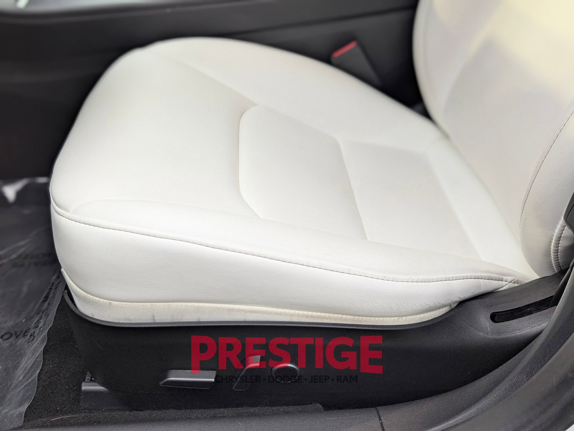 Used 2022 Tesla Model 3 Long Range image 26