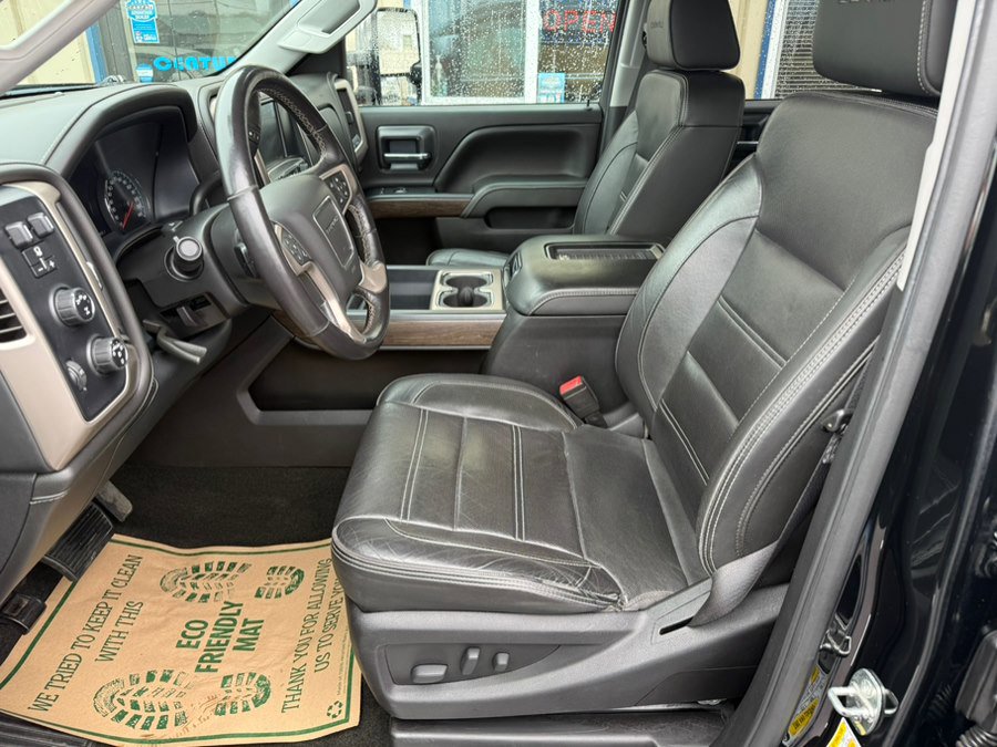 Used 2017 GMC Sierra 2500 Denali w/ Duramax Plus Package AWD/4WD image 12