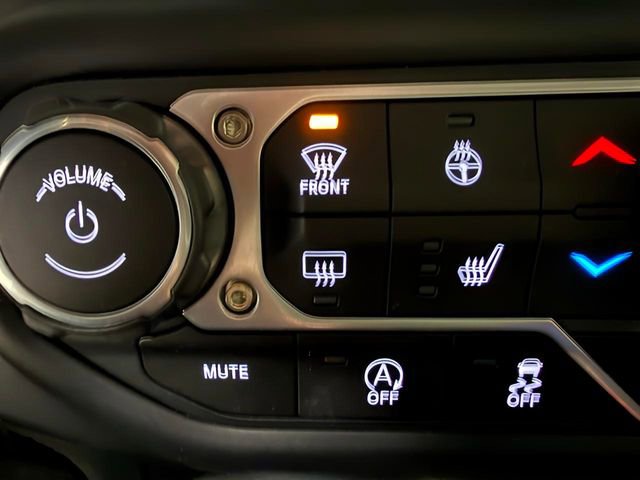 Used 2019 Jeep Wrangler Rubicon w/ Uconnect 4C Nav & Sound Group image 21