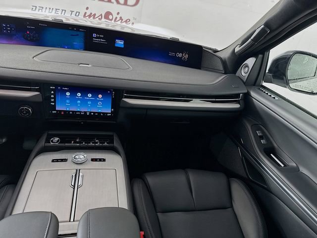 New 2025 Lincoln Navigator Reserve w/ Jet Appearance Package AWD/4WD image 25