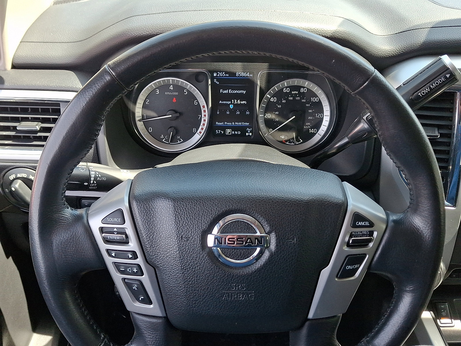 Used 2019 Nissan Titan SV w/ SV Convenience Package image 20